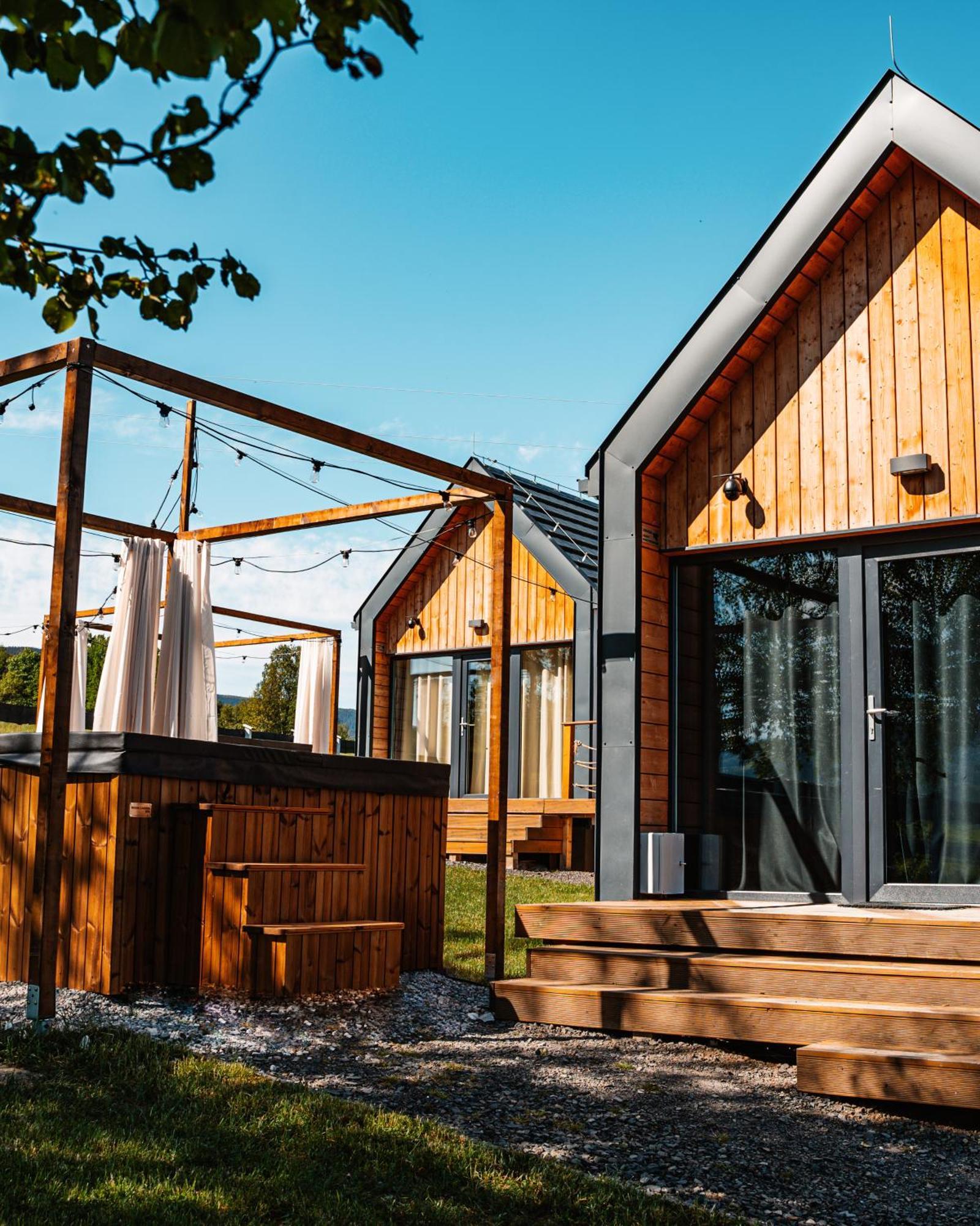 Sarnia Laka 2 Z Prywatnym Jacuzzi